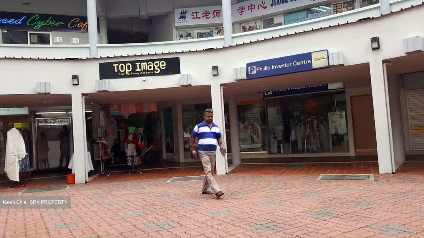 Ang Mo Kio Avenue 6 (D20), Shop House #551385361